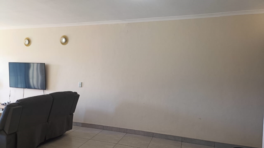 To Let 3 Bedroom Property for Rent in Parklands East Western Cape